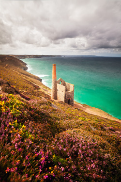 travelingcolors:  Cornish Tin Mine | England (by Jason Theaker) 