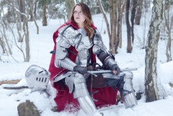 knockfivetimes: Knight!Kara [original image]