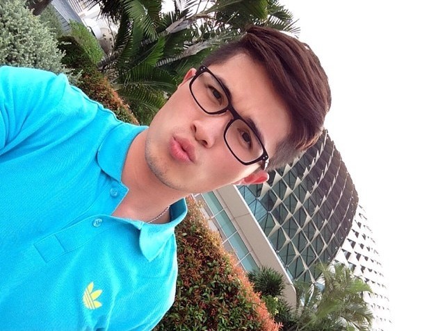 merlionboys:  Have a lovely Sunday guys! http://merlionboys.tumblr.com/