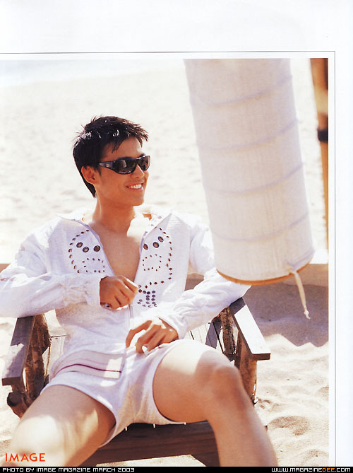 busankim:  Magazinedee.com : White On The Beach  http://jskbusan.blogspot.kr/search/label/Magazinedee.com