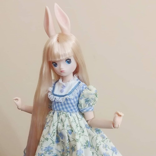 oak23:Been looking for the right doll to wear this dress….www.instagram.com/p/CGcmmDxpRNH/?i