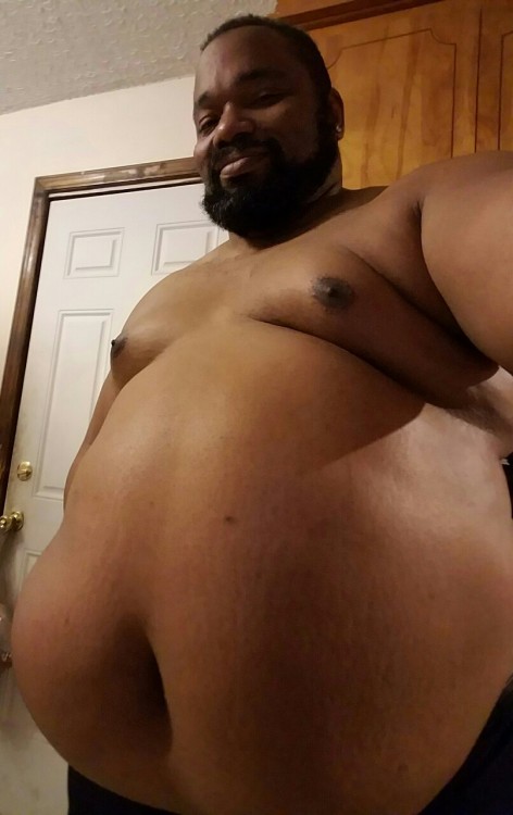 bhm-whim:  joshyexjock:  I am starting to feel so fat but I need a lot more  You are the man Josh!   Joshy’s getting massive. 