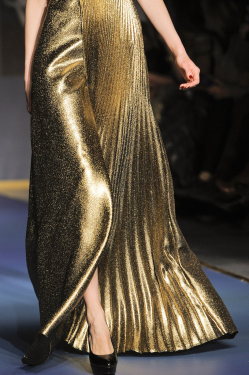 velvetrunway:Luisa Beccaria F.W 2013 Posted by tiled