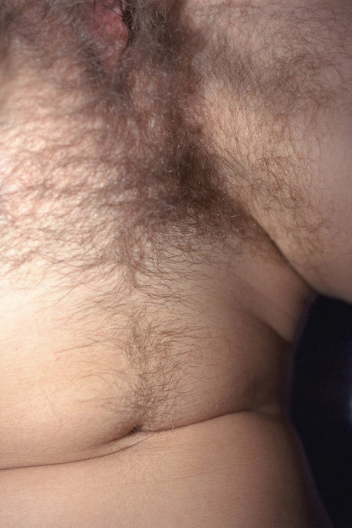 superhirsuteandbushychicks:  Here is Hirsute porn pictures