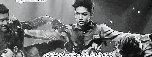 inpinitaize:  myungsoo being harrassed 