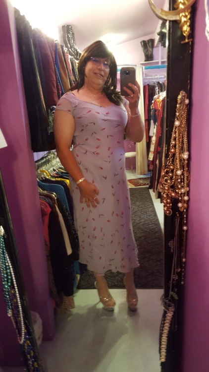 Porn earnest05: mstrisharaye69:  Dress shopping! photos