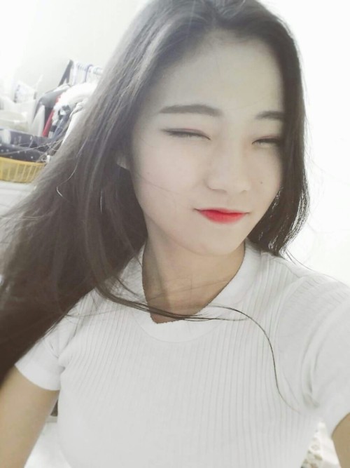 sacrificeofgod: 18살 서로 일상에는 터치하지 않는 섹파를원하시나요? 애인만들기를 원하는 곳이아니라, 섹파를 목적으로 활동하는 곳이있습니다!me2.do/G