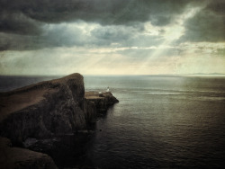 lensblr-network:  #iphoneonly - First chance to post from this weeks trip. Here’s one from Tuesday, sat on the cliff while holding out for some drama. Neist Point lighthouse, Isle of Skye. by juliancalverley.tumblr.com