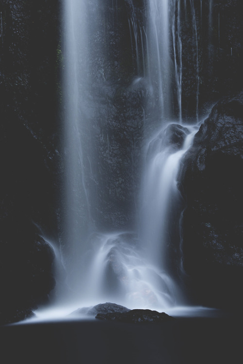 modernambition:  Waterfall | Instagram