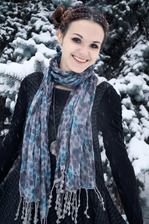 morirabbits:  MeFrom our last mori meeting.First snow! 