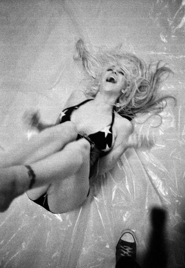 Courtney Love – Blender (May 1, 2004)