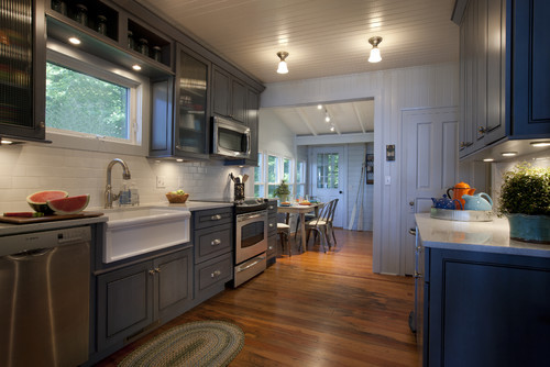 georgianadesign:  Lake Michigan cottage. Michael Abrams Limited. 