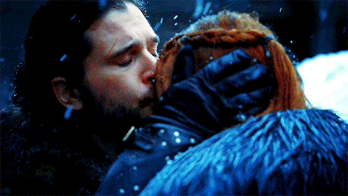 starkhousesource:The Starks + forehead kisses