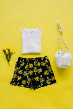 Tulips + tees = summer perfection. Wear Gap&rsquo;s printed jogger shorts with your favorite bas