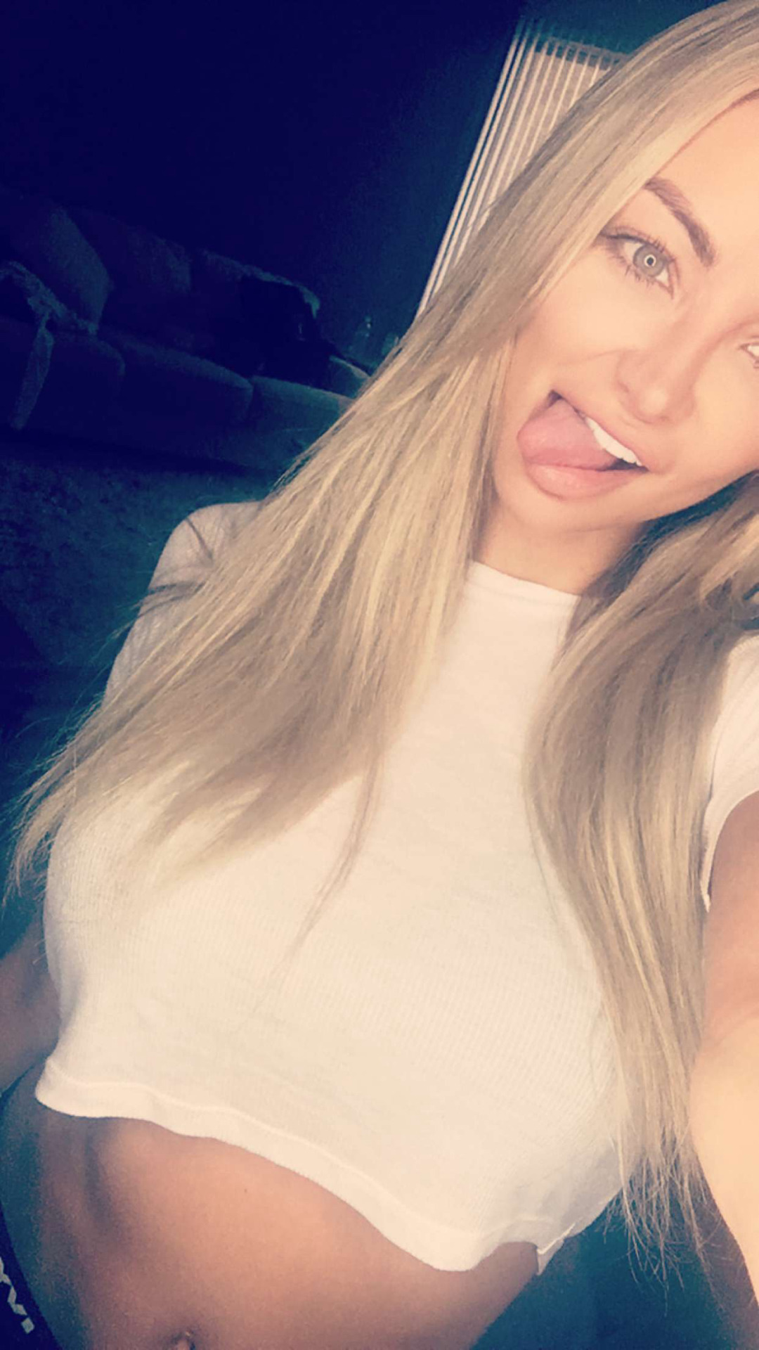 lindsey-pelas:  http://Lindsey-Pelas.tumblr.com ♥Lindsey Pelas