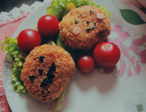toori-michi:パンプキンころっけ！Korokke is the Japanese name for a deep-fried dish originally related to a Por