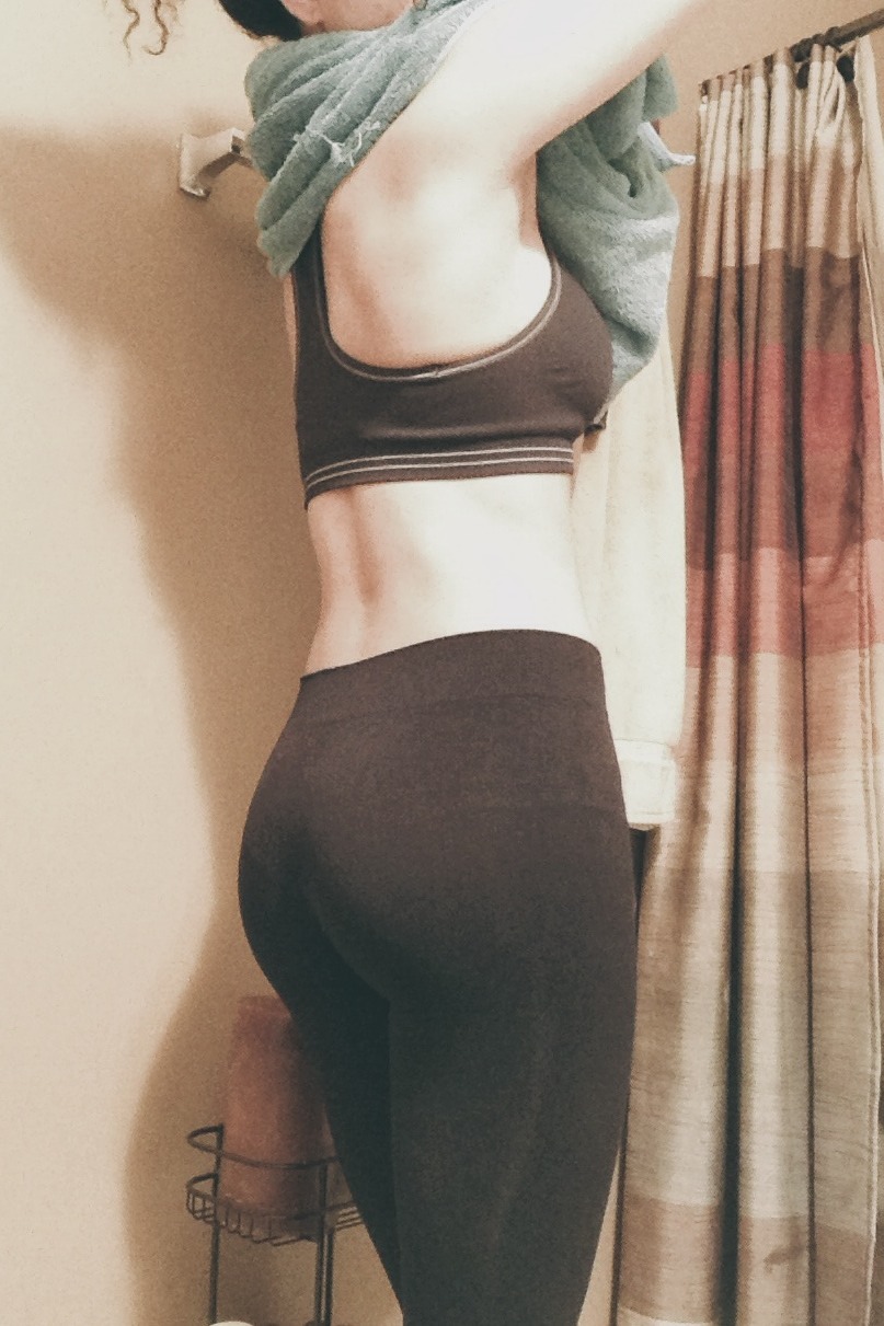 lmvgn:  yoga pant/legging appreciation post 