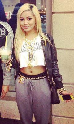 swaggerinthebuilding:  HONEY COCAINE’