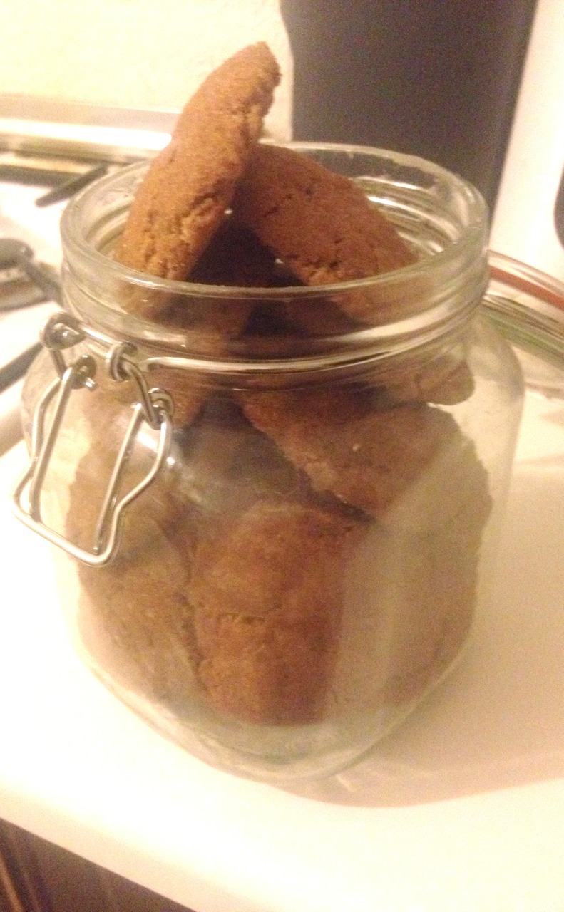 plant-strong-food:  Oodles of doodles- vegan cinnamon cookies Okay so here’s a