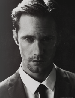  Alexander Skarsgård 