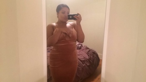kisscheekzhere:  endowe:  bgad  Isn’t she lovely 😍😫