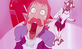atesan:  Wait! What! Her severed head is trying to speak to me! What is it, Allura’s head?⇾  dedicated to @awkwardbruh 