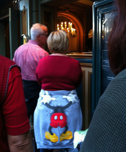 ruinedchildhood:  why is mickey mouse inside her butthole  That’s a really unfortunate positioning of that sweater or sweatshirt.  lmao