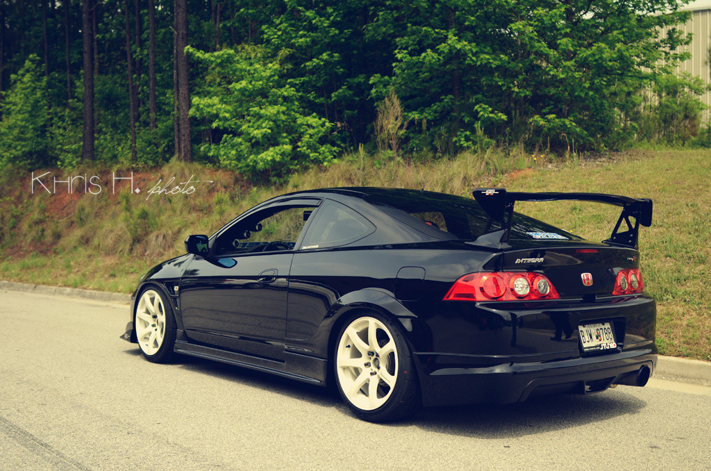 jdmlifestyle:  Not bad in black. Photo By: Khris H.