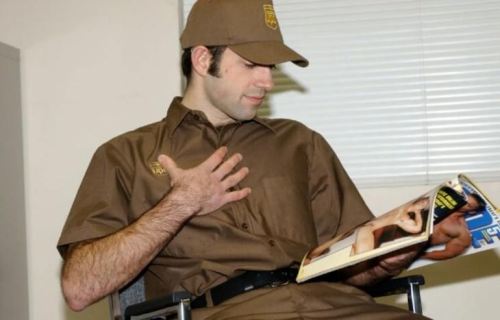 coolhotdutch:  UPS delivers