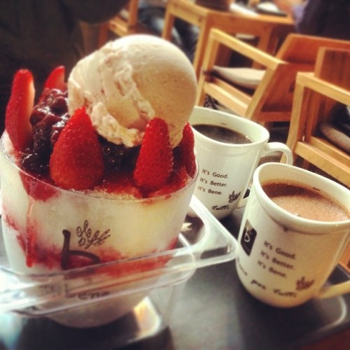 #shavedice #desserts #coffee #fruit #icecream #food #thisisallithinkabout #wah