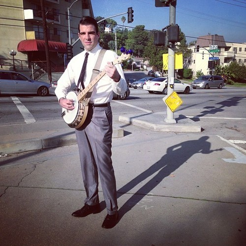 cherryskingdom:  Mid-day serenader @zacharyquinto 