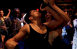 Angel & Papi In Pose 2x07