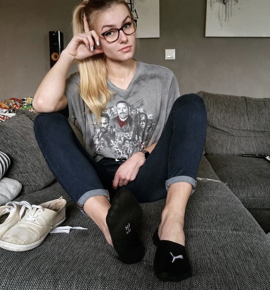 socksandfeet:Take a minute and soak in the beauty of @emmysfeetandsocks from Instagram.