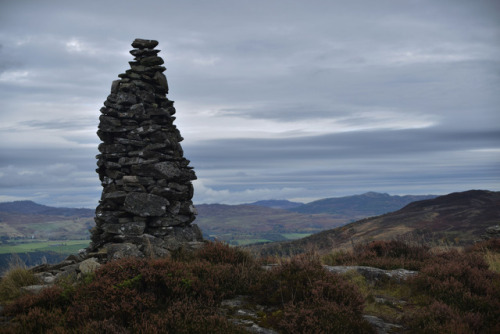 on-misty-mountains: Revisiting the Pictish hillfort Castle Dubh, Grandtully Trail