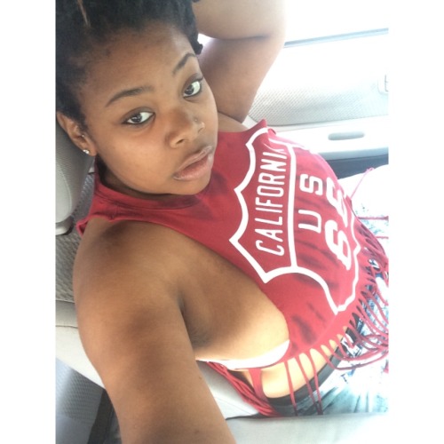adorethiswhore:  ziggyinthisthang & In Case My Mutuals Wanted To Know What I Look Like 😊 