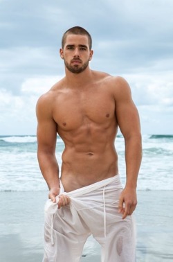 jockbeach:  http://jockbeach.tumblr.com
