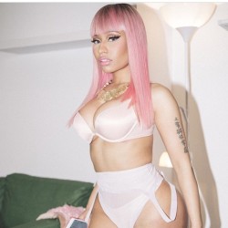 thefinestbeauties:  Nicki Minaj