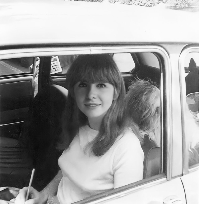 May 28th, 1967. 
Beautiful Jane Asher alongside Martha behind her, while signing an autograph for a fan in Paul’s car 