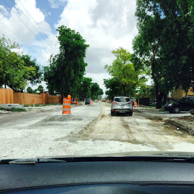 What is this?! Not even in Nicaragua do you drive like this!! #Hialeah… #laciudadqueprogresa (at Haileah)