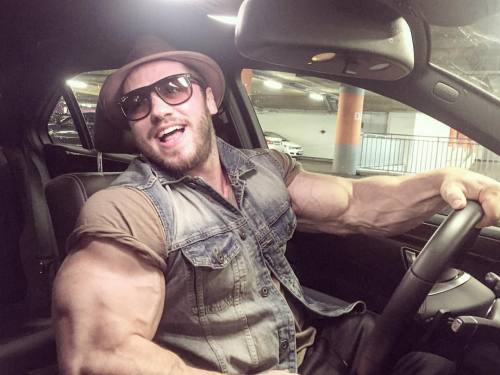 yachirobi:  deadlifts-and-derrida:  muscle-roids-y-bears:    Andrei Skoromni    Get in, loser, we’re going shopping.  That is one fashionable muscle man. My preference is for bodybuilders to keep their torsos bare, but I’m all for fashion as opposed