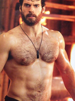 hairy-chests:  erecticon:  Henry Cavill 