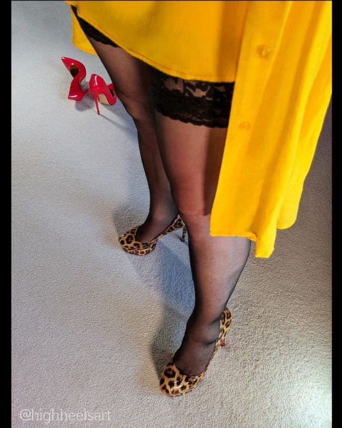 Happy Day#happyday #ohappyday #highheels highheelpumps #platformpumps #leopardprintheels #stockingsa