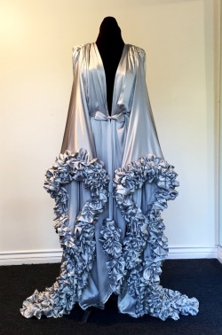 thelingerieaddict:  Lingerie Wishlist: Catherine D’Lish Silver Silk Charmeuse Dressing Gown   I die for this!