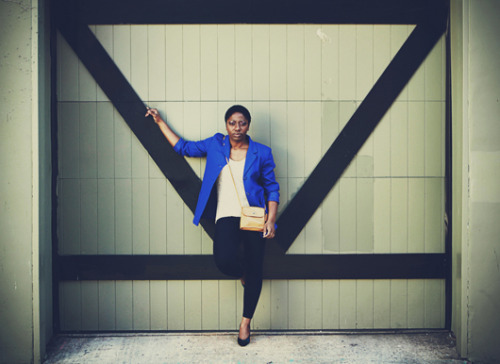 Sharlendipity Styles: Out of the Blue http://sharlendipity.com/2013/03/sharlendipity-styles-out-of-t