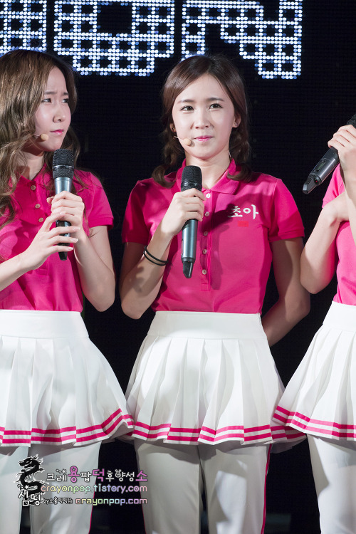 fy-crayonpop:2013.07.06 - Myeongdong Night Festival