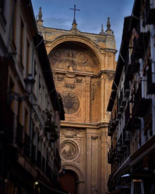 Granada’s cathedral dominates the surrounding streets of the old town #Granada #cathedral (at 