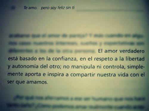 enfermosincura-jv:  -Te amo… pero soy feliz sin ti. Léanlo, se los recomiendo. -Descargarlo aquí.   