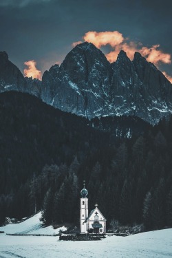 ikwt:  Dolomites, Italy (muenchmax)