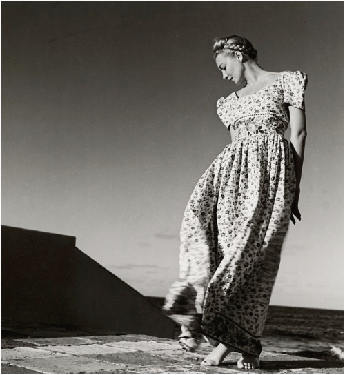 kafkasapartment: Liz Gibbons, Cuba (1941). Louise Dahl-Wolfe. Gelatin silver print