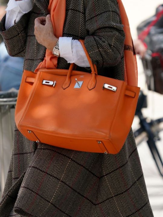 Fact: This Classic Vintage Handbag Is a Better Investment Than Gold